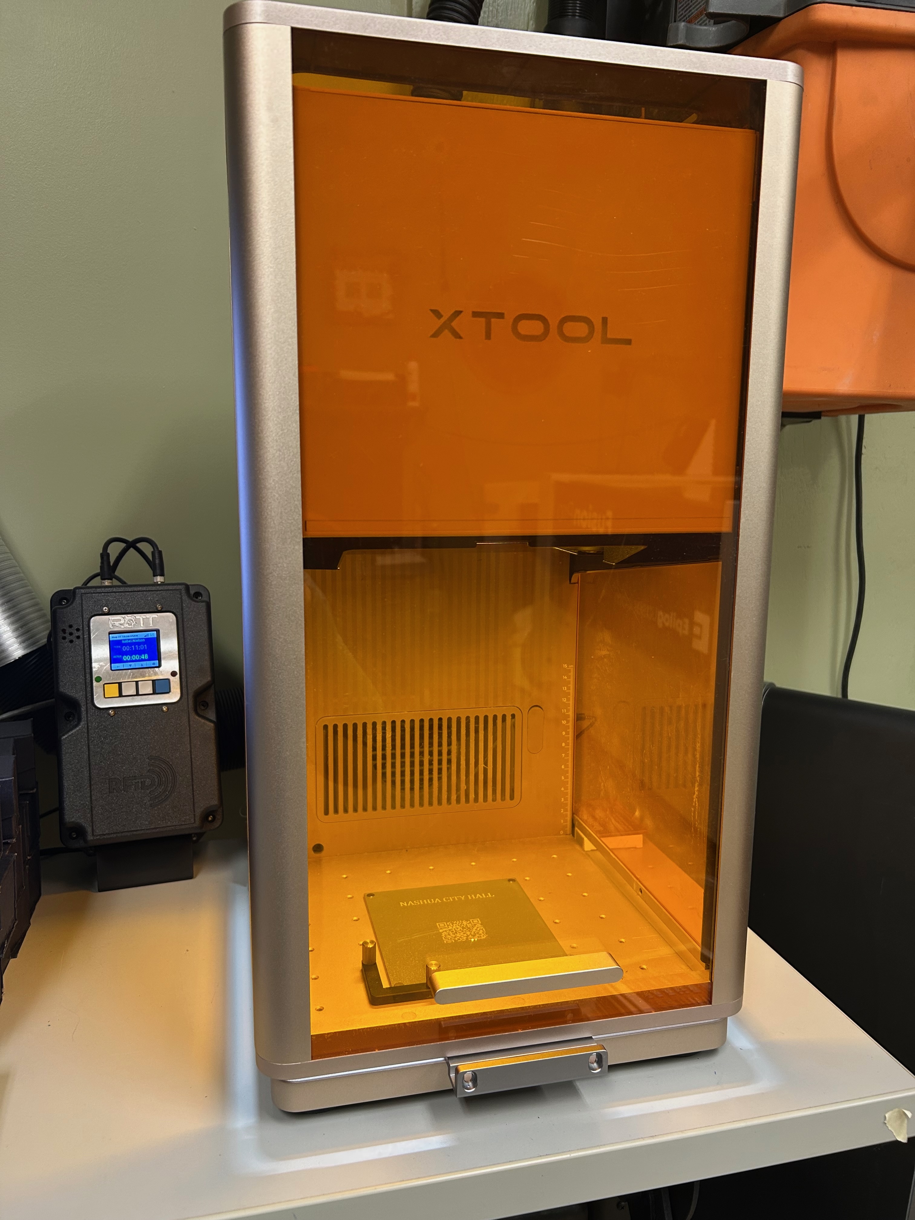 xTool laser